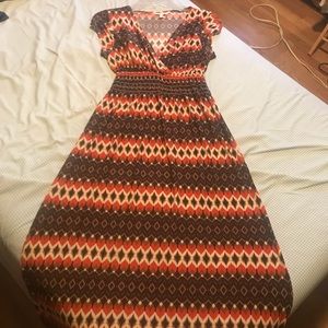 Patterned maxi dress.